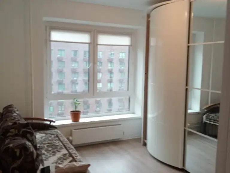 2-Комн квартира, 40 м²
М братиславская
• 15 Мин пешком
• 15 Этаж из 25
• Ул люблинская 78 к2, на карте
55 000 ₽/Мес, без комиссии
Большой гайд по аренде
Холодильник • стиральная машина • интернет • мебель • телевизор • посудомойка • кондиционер • с животными • с детьми • мусоропровод • лифт • консьерж
Район люблино
Чистота 3.77 транспорт 4.12
Парки и скверы 4.34
Собственник. Я собственник. Свободно с 11.02.надлительно. Окна выходят во двор. Залог 55 т. Рядом ашан, в нашем доме пятёрочка и много других магазинов. © предоплату до просмотра просят только мошенники!
Poliyana, написать
Уровень доверия низкий ⚠️
Выложить квартиру бесплатно - фотография - 1