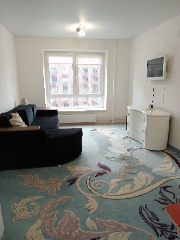 2-Комн квартира, 40 м²
М братиславская
• 15 Мин пешком
• 15 Этаж из 25
• Ул люблинская 78 к2, на карте
55 000 ₽/Мес, без комиссии
Большой гайд по аренде
Холодильник • стиральная машина • интернет • мебель • телевизор • посудомойка • кондиционер • с животными • с детьми • мусоропровод • лифт • консьерж
Район люблино
Чистота 3.77 транспорт 4.12
Парки и скверы 4.34
Собственник. Я собственник. Свободно с 11.02.надлительно. Окна выходят во двор. Залог 55 т. Рядом ашан, в нашем доме пятёрочка и много других магазинов. © предоплату до просмотра просят только мошенники!
Poliyana, написать
Уровень доверия низкий ⚠️
Выложить квартиру бесплатно - фотография - 2