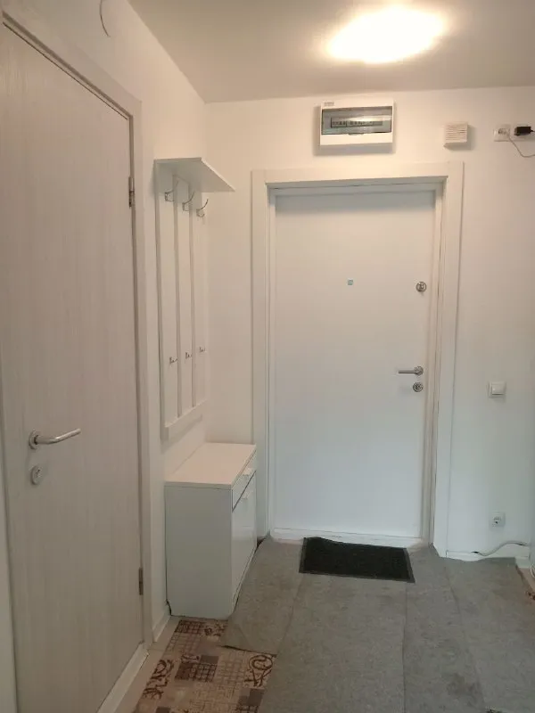 2-Комн квартира, 40 м²
М братиславская
• 15 Мин пешком
• 15 Этаж из 25
• Ул люблинская 78 к2, на карте
55 000 ₽/Мес, без комиссии
Большой гайд по аренде
Холодильник • стиральная машина • интернет • мебель • телевизор • посудомойка • кондиционер • с животными • с детьми • мусоропровод • лифт • консьерж
Район люблино
Чистота 3.77 транспорт 4.12
Парки и скверы 4.34
Собственник. Я собственник. Свободно с 11.02.надлительно. Окна выходят во двор. Залог 55 т. Рядом ашан, в нашем доме пятёрочка и много других магазинов. © предоплату до просмотра просят только мошенники!
Poliyana, написать
Уровень доверия низкий ⚠️
Выложить квартиру бесплатно - фотография - 5