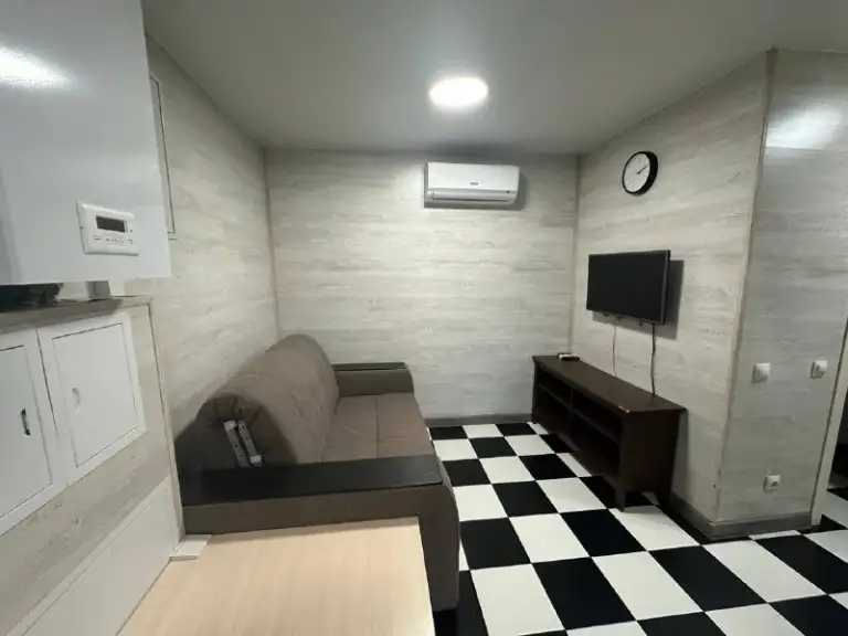 2-Комн квартира, 40 м²
М варшавская
• 10 Мин на транспорте
• 2 Этаж из 2
• Видное, ул колхозная 22, на карте
55 000 ₽/Мес, без комиссии
Большой гайд по аренде
Холодильник • стиральная машина • интернет • мебель • кондиционер • с животными • с детьми • телевизор • посудомойка • мусоропровод • лифт • консьерж
Собственник. Частный дом в 3х минутах пешком от ж/д станции булатниково. До варшавской 10 минут на электричке, которые ходят регулярно. 1км от мкад. В стоимость аренды входит мангальная зона, а также просто чудесная банька. Привозят любые доставки, лавка, вкусвилл, озон фреш, рядом в стоимость включены счетчики. Залог 50 тысяч рублей. © предоплату до просмотра просят только мошенники!
Катя г, написать
Уровень доверия низкий ⚠️
Выложить квартиру бесплатно - фотография - 2