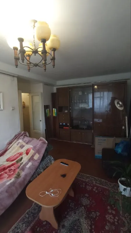 Продам 2-х комнатную квартиру с автономным отоплением, 56м², 6/9эт.
Г. Луганск, ул. Суходольская. Двухконтурный котёл, новые коммуникации. Комнаты изолированные, большая кухня 9м², санузел раздельный, гардеробная. Окна металлопластик, балкон. Рядом с домом школа, детский сад, магазины. Показ в удобное время.
Цена 5,5млн. +79591083015, +79888948506 - фотография - 6