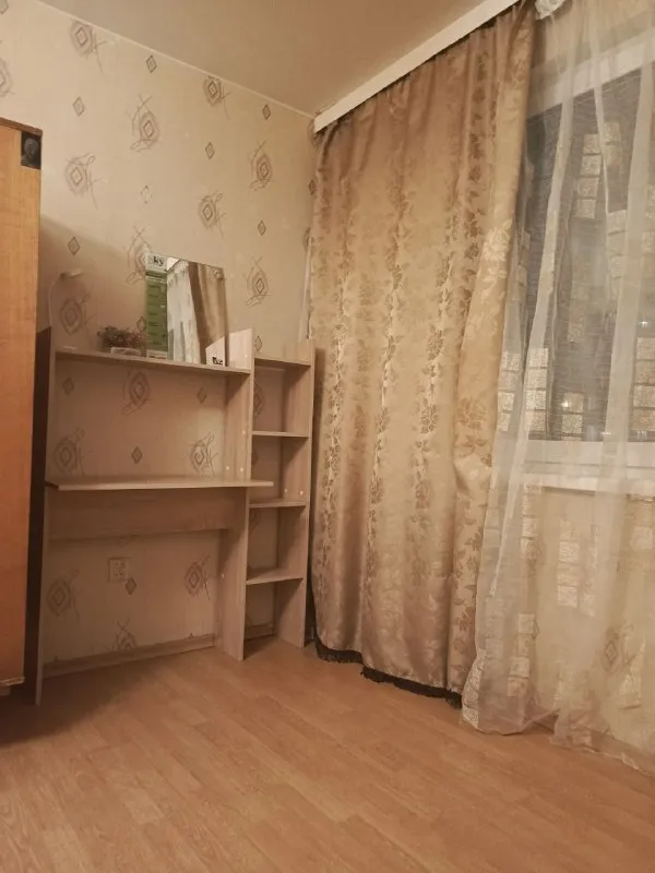Сдаётся комната в 10 минутах от метро "гражданский проспект". В квартире проживают исключительно девушки, соответственно сдаётся комната для славянской спокойной девушки, на длительный срок. Комната теплая. Окна комнаты выходят на спортивную площадку, поэтому нету постороннего шума от машин и дороги. Оплата к/у отдельно делится на всех(зима/лето около 1000р. )
Залог 6000р. При заезде. Возвращается если нет нарушений по договору в случае если вы съезжаете.
По всем вопросам и просмотру сначала пишите.

Контакты: 79616757915/@aquarel99

Уютное гнездышко – поиск жилья, жильцов и соседей без посредников - фотография - 7