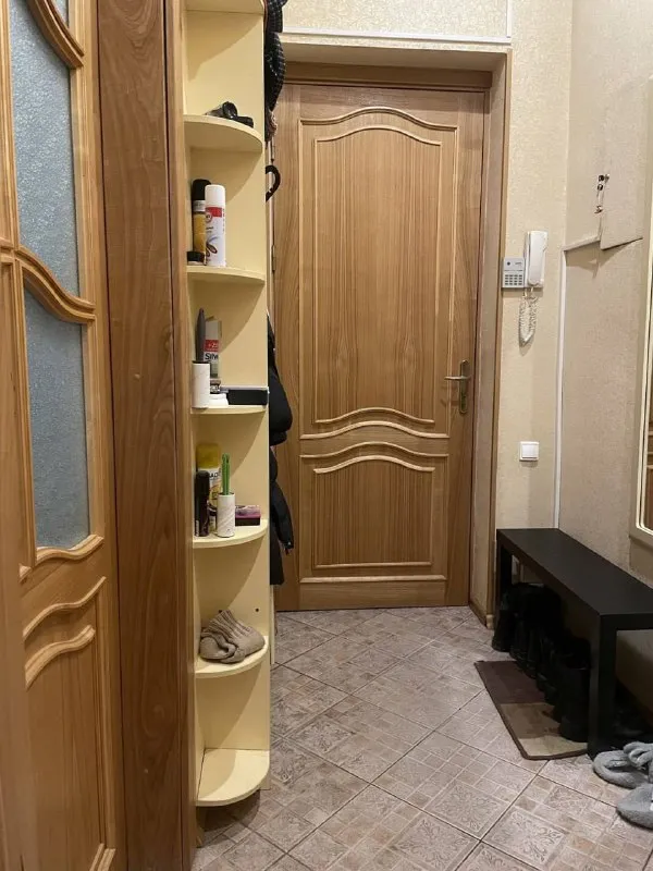 Ищем соседушку платежеспособную, без вредных привычек.
Все соседки тоже девушки, поэтому парня не рассматриваем.
Комната в трехкомнатной квартире на углу невского и пушкинской улицы (не коммуналка!) по адресу:
🪟📍 Пушкинская 1/77.
До метро 5 минут пешком.
Окна во двор.
В комнате есть :
- Двухспальная кровать с ортопедическим матрасом
- Рейл, шкаф, стол
В квартире есть вся необходимая техника.
Большая кухня с общей посудой.
Есть большая гардеробная.
К/у в среднем 3000 тыс.
Стоимость аренды в месяц: 29.000
Залог: 29.000
Заезд возможен с сегодняшнего дня.
Просмотр квартиры возможен уже сейчас. Пишите)
@Lenanovvikova

Контакты: @lenanovvikova

Уютное гнездышко – поиск жилья, жильцов и соседей без посредников - фотография - 8