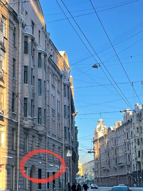 Всем здравствуйте! Сдаю уютную тихую комнату до станции метро петроградская 1 минута! Хорошая возможность поселиться в просторной, тихой комнате, расположенной на площади льва толстого. (спальных мест три)
1. Третий этаж, с лифтом. Окна в тихий двор.
2. В квартире проживают всего пять человек и кошка.
3. Сделан дизайнерский капитальный ремонт. В комнате никто не жил!
4. Бытовая техника есть!
5. Большой шкаф купе ikea для хранения в коридоре.
6. Рядом бакалея, рестораны, новый спорт зал, набережная все возможные плюсы петроградки.
Летом просто рай!
7. Цена 25000 + ку 5000 (фиксировано) залог можно разбить на два месяца! По всем вопросам и на просмотр в личку @ballemaster

Контакты: @ballemaster

Уютное гнездышко – поиск жилья, жильцов и соседей без посредников - фотография - 9