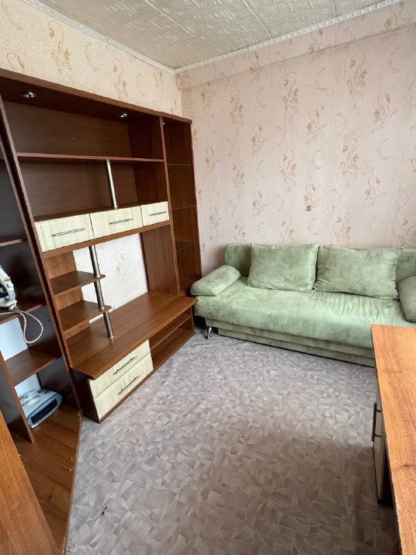 Цена снижена!!
Продам 3-к. Квартиру на кв. Солнечном 13, общая площадь квартиры 45,2 кв. М. , кухня 6,5 кв. М. , зал 15 кв. М. , 2 спальни 6,5 кв. М. И 9 кв. М. , 5/5 этаж. Дом панельный, автономное отопление, хорошее состояние, смежно-изолированные комнаты, светлая и просторная, евроремонт, балкон, хорошее состояние крыши. Хорошо развита инфраструктура. Рядом школы, садики, университет, рынок, супермаркеты, остановки. Документы готовы. При продаже в квартире остается вся мебель и техника.
Цена 5 500 000 рублей.
Ирина +7(959)702-89-49 - фотография - 3