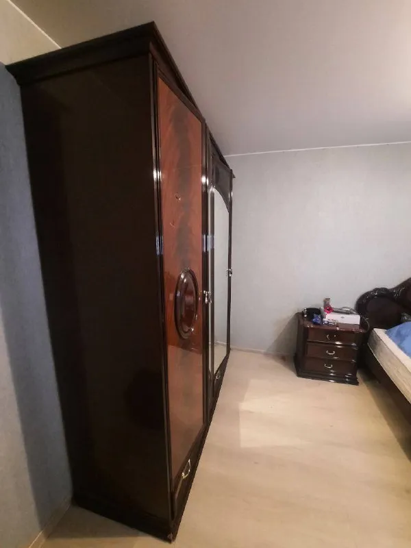 Ищем соседку🔎
М. Проспект славы
Мы с подругой ищем соседку в нашу 3-комнатную квартиру.
С 5 февраля съезжает наш друг, и освобождается уютная комната.
Кого ищем: девушку (желательно до 25 лет), адекватную, с которой можно не просто жить, а и подружиться. Очень хотим найти классного человечка для нашей компании!
💳По деньгам: 18.000₽ + ку. Залог: 10.000& (возвращается при выезде).
По срокам:
Заехать можно с 5 по 15 февраля. Посмотреть квартиру и познакомиться тоже удобно в эти даты.
Пиши в личные сообщения
Станция метро - проспект славы - 8 минут пешком
💌Контакты: +7-999-234-89-82 - фотография - 3
