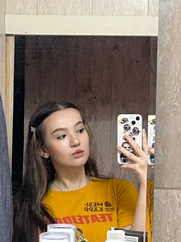 Ищу соседку🔎

Всем привет! Меня зовут карина, мне 21, я ищу такую же молодую девушку с которой мы сможем снять 2-к или студию/1-к (с двумя спальными) квартиру на:
ⓜ️Проспект просвещения
ⓜ️Озерки
ⓜ️Удельная

💳Бюджет: до 20.000₽-25.000₽/месяц с ку.

О себе:
Гнездышко нужно только что бы поспать. Люблю чистоту, но не педант
Люблю готовить, смотреть сериалы, танцевать, хожу в зал
Работаю в ресторане🍕 2/2 по 12 часов.
Встаю в 6 утра, поэтому если ты тоже жаворонок🕊️ пиши👇💌

💌Telegram: @qrqklq - фотография - 1