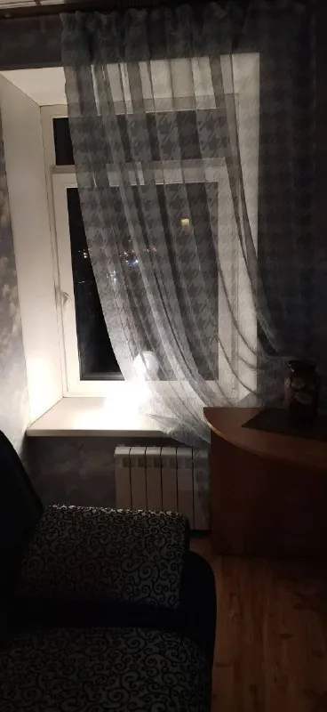 2-К квартира🏙️
М. Обводный канал🚇

🌆 Сдаётся уютная 2-комнатная квартира в самом сердце города! 🏠

✨ Квартира расположена всего в 2 минутах ходьбы до живописной набережной обводного канала, где можно насладиться спокойствием и красотой природы. ⛱️

🏃‍♂️ Близость двух станций метро: обводный канал и лиговский проспект, обеспечивает комфорт и удобство передвижения по городу.

👍 Всего лишь 15 минут пешком до популярного торгового центра галерея, расположенного буквально по диагонали через сквер, где можно провести приятный вечер шопинга или отдыха.

🏡 В пешей доступности находится вся необходимая инфраструктура: магазины, аптеки, кафе и рестораны, что сделает вашу жизнь комфортной и удобной.

✔️ В квартире имеется всё необходимое для комфортного проживания.

💳Стоимость аренды: 65.000₽ в месяц.

🗓 Квартира свободна с 9 января.

💌Telegram: @natalya_vladimirovna_piskareva - фотография - 5