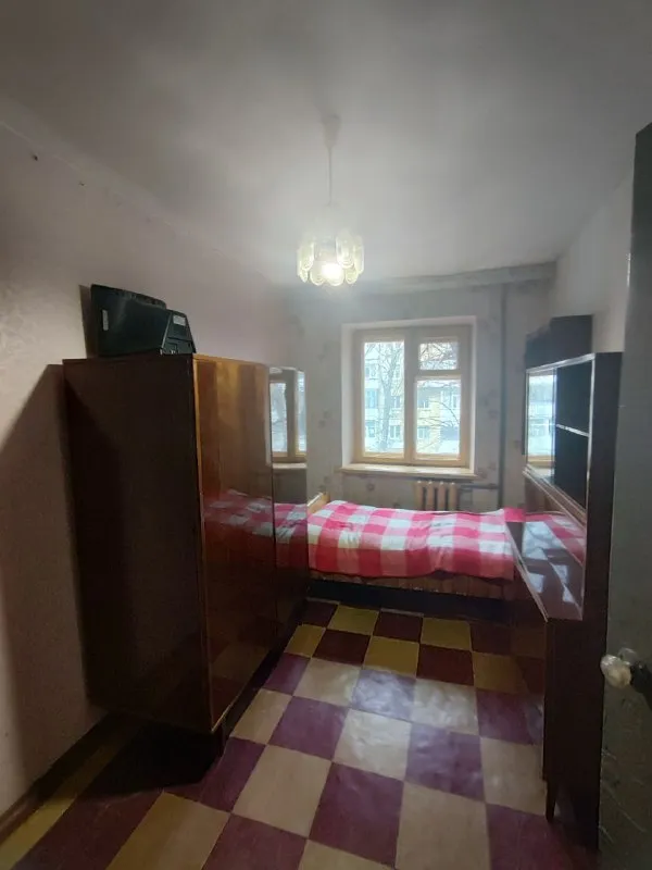 Продам 2-х комнатную квартиру на кв. Шевченко(р-н авиацентра)
Этаж 3/5
Состояние жилое
В пешей доступности: магазины, садик, школа, парк щорса, аптеки.
Хорошая транспортная развязка.
Цена: 4 800 000 руб.
Артем: +79595169535 - фотография - 2