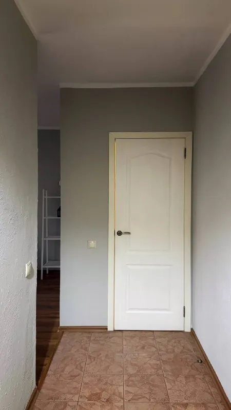 2-Комн квартира, 50 м²
М профсоюзная
• 10 Мин пешком
• 4 Этаж из 9
• Пр-кт севастопольский 51 к2, на карте
85 000 ₽/Мес, без комиссии
Большой гайд по аренде
Холодильник • стиральная машина • интернет • мебель • посудомойка • мусоропровод • лифт • кондиционер • с животными • с детьми • телевизор • консьерж
Район котловка
Чистота 3.94 транспорт 4.29
Парки и скверы 3.99
Собственник. Сдаётся светлая 2-комнатная квартира площадью 50 м², недалеко от м. Профсоюзная. В квартире есть всё необходимое: холодильник, стиральная машина, духовка, посудомоечная машина, интернет, мебель. Окна выходят на тихий двор, на солнечную сторону. Рядом: пятёрочка, аптека, фитнес, кафе, парк, детская площадка.
Petr, написать
Уровень доверия средний 🆗
Выложить квартиру бесплатно - фотография - 6