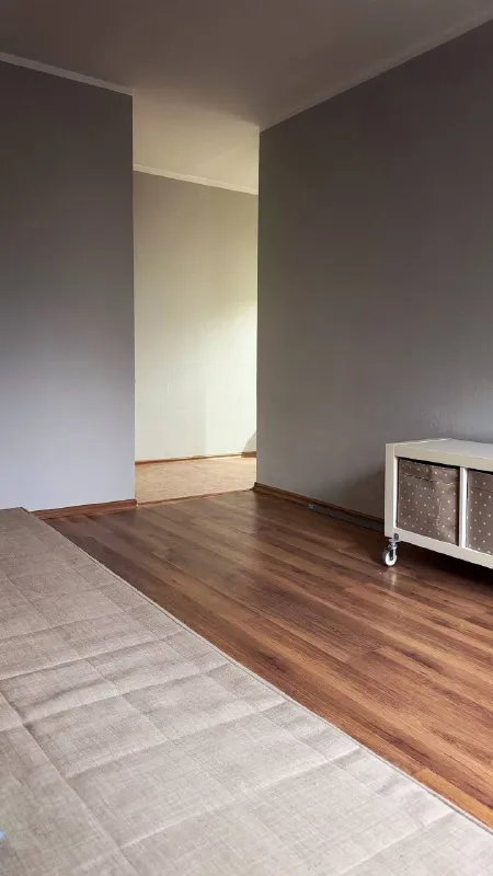 2-Комн квартира, 50 м²
М профсоюзная
• 10 Мин пешком
• 4 Этаж из 9
• Пр-кт севастопольский 51 к2, на карте
85 000 ₽/Мес, без комиссии
Большой гайд по аренде
Холодильник • стиральная машина • интернет • мебель • посудомойка • мусоропровод • лифт • кондиционер • с животными • с детьми • телевизор • консьерж
Район котловка
Чистота 3.94 транспорт 4.29
Парки и скверы 3.99
Собственник. Сдаётся светлая 2-комнатная квартира площадью 50 м², недалеко от м. Профсоюзная. В квартире есть всё необходимое: холодильник, стиральная машина, духовка, посудомоечная машина, интернет, мебель. Окна выходят на тихий двор, на солнечную сторону. Рядом: пятёрочка, аптека, фитнес, кафе, парк, детская площадка.
Petr, написать
Уровень доверия средний 🆗
Выложить квартиру бесплатно - фотография - 8