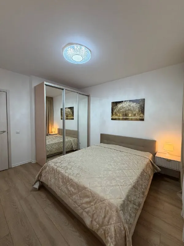 2-Комн квартира, 41 м²
М котельники
• 10 Мин на транспорте
• 13 Этаж из 24
• Московская обл, г котельники, мкр парковый, д 11, на карте
65 000 ₽/Мес, без комиссии
Большой гайд по аренде
Холодильник • стиральная машина • интернет • мебель • кондиционер • посудомойка • консьерж • лифт • с животными • телевизор • с детьми • мусоропровод
Собственник. Светлое, просторное жильё всё новое: кухня с современной с техникой и гостиной уютная спальня стиральная машинка с сушкой совмещённый санузел с ванной долгосрочная аренда коммунальные платежи оплачиваются отдельно. © предоплату до просмотра просят только мошенники!
Natalia s, написать
Уровень доверия низкий ⚠️
Выложить квартиру бесплатно - фотография - 1