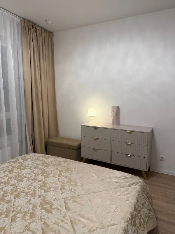 2-Комн квартира, 41 м²
М котельники
• 10 Мин на транспорте
• 13 Этаж из 24
• Московская обл, г котельники, мкр парковый, д 11, на карте
65 000 ₽/Мес, без комиссии
Большой гайд по аренде
Холодильник • стиральная машина • интернет • мебель • кондиционер • посудомойка • консьерж • лифт • с животными • телевизор • с детьми • мусоропровод
Собственник. Светлое, просторное жильё всё новое: кухня с современной с техникой и гостиной уютная спальня стиральная машинка с сушкой совмещённый санузел с ванной долгосрочная аренда коммунальные платежи оплачиваются отдельно. © предоплату до просмотра просят только мошенники!
Natalia s, написать
Уровень доверия низкий ⚠️
Выложить квартиру бесплатно - фотография - 2