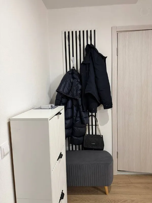 2-Комн квартира, 41 м²
М котельники
• 10 Мин на транспорте
• 13 Этаж из 24
• Московская обл, г котельники, мкр парковый, д 11, на карте
65 000 ₽/Мес, без комиссии
Большой гайд по аренде
Холодильник • стиральная машина • интернет • мебель • кондиционер • посудомойка • консьерж • лифт • с животными • телевизор • с детьми • мусоропровод
Собственник. Светлое, просторное жильё всё новое: кухня с современной с техникой и гостиной уютная спальня стиральная машинка с сушкой совмещённый санузел с ванной долгосрочная аренда коммунальные платежи оплачиваются отдельно. © предоплату до просмотра просят только мошенники!
Natalia s, написать
Уровень доверия низкий ⚠️
Выложить квартиру бесплатно - фотография - 6