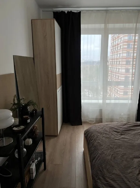 1-Комн квартира, 38 м²
М крылатское

• 10 Мин на транспорте
• 10 Этаж из 25
• Г москва, кв-л 100, д 1 к 3, на карте

50 000 ₽/Мес, без комиссии
Большой гайд по аренде

Холодильник • стиральная машина • интернет • мебель • посудомойка • лифт • кондиционер • с животными • с детьми • телевизор • мусоропровод • консьерж

Субаренда. Сдается на месяц с 13 февраля ( продление по договоренности на пару дней ) дата плавающая можем договориться на ваши даты ближайшие к моим развитая инфраструктура дополнительно в квартире есть интернет, утюг, отпариватель, посудомоечная машина. В стоимость уже включены ку без комиссии и залога

Elizaveta, написать
Уровень доверия средний 🆗
Выложить квартиру бесплатно - фотография - 1