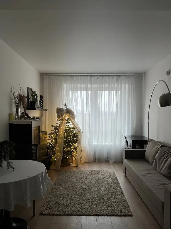 1-Комн квартира, 38 м²
М крылатское

• 10 Мин на транспорте
• 10 Этаж из 25
• Г москва, кв-л 100, д 1 к 3, на карте

50 000 ₽/Мес, без комиссии
Большой гайд по аренде

Холодильник • стиральная машина • интернет • мебель • посудомойка • лифт • кондиционер • с животными • с детьми • телевизор • мусоропровод • консьерж

Субаренда. Сдается на месяц с 13 февраля ( продление по договоренности на пару дней ) дата плавающая можем договориться на ваши даты ближайшие к моим развитая инфраструктура дополнительно в квартире есть интернет, утюг, отпариватель, посудомоечная машина. В стоимость уже включены ку без комиссии и залога

Elizaveta, написать
Уровень доверия средний 🆗
Выложить квартиру бесплатно - фотография - 4