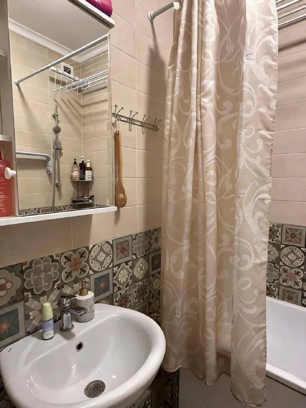 1-К квартира🏙
М. Строгино3️⃣

Сдаю 1-к квартиру, 38 м².

📍Адрес: ул. Липовой рощи, метро строгино, 25 минут пешком.

12 Этаж.

💳Цена: 56.000₽ + счетчики, интернет.  Залог 40.000₽.

Без животных.

💌Контакт: +7-916-626-76-59 - фотография - 7