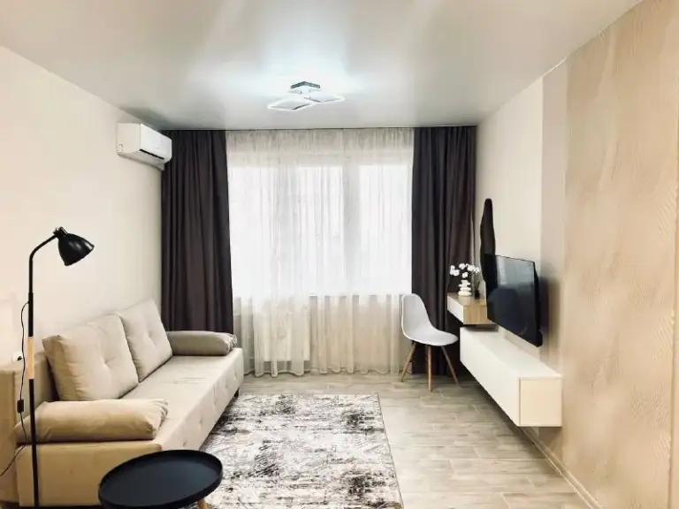 1-Комн квартира, 39.2 м²
М алексеевская

• 5 Мин пешком
• 6 Этаж из 10
• Пр-кт мира 118а, на карте

44 000 ₽/Мес, без комиссии
Большой гайд по аренде

Холодильник • стиральная машина • интернет • мебель • посудомойка • кондиционер • с животными • телевизор • мусоропровод • лифт • с детьми • консьерж

Алексеевский район
Чистота 4.43 транспорт 4.84
Парки и скверы 4.63

Собственник. Я собственница. Заселение с 5.02. Лоджия присутствует. Без залога. К/у оплачиваются отдельно. Развитая инфраструктура. © предоплату до просмотра просят только мошенники!

Анна, написать
Уровень доверия низкий ⚠️
Выложить квартиру бесплатно - фотография - 2