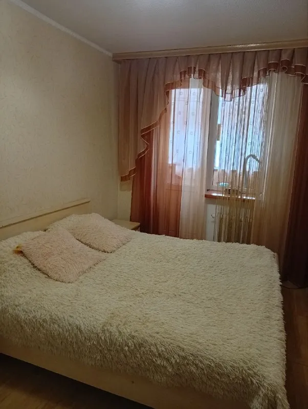 🔥Цена снижена🔥
📌Продается в г. Луганск, ул. Украинская 7, 2к. Кварт. ,
1/9Эт. , 48/23/8кв. М.
✅Автономное отопление! Двух контурный котел.
✅Окна м/п, лоджия застеклена, дерево.
✅Все коммуникации поменяны.
✅С/у совмещен.
✅Все что в квартире остаётся.
✅Квартира сухая и теплая!
✅Рядом с домом река и парк горького, магазин, больница. Школа и детсад в шаговой доступности.
💰Цена 5 700 000р. + 500 000р. Гараж. Можно без гаража.
☎️+7959 526 92 30 (Тг, мах), людмила - фотография - 9