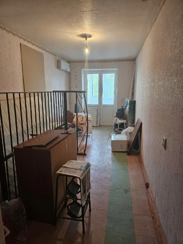 📎Продается в лнр, город луганск,
❗❗ 2Х комн. Квартира на кв. Волкова 2/5-эт. , пан. Дом. , общ. Пл. 48кв. М. , кухня 6 кв. М. , неоконченный ремонт, сделано на 95 %.
✅Кухня, коридор с итальянской плиткой.
✅Большая гардеробная окна и балкон м/п, . С/у совмещен.
✅Пластиковая разводка воды и канализации.
✅Отопление централизованное, алюминиевые радиаторы, бойлер, две сплит системы.
✅Мебель и техника остается.
✅Уютный зеленый двор.
✅Развитая инфраструктура, детский садик, рынок.
✅Покажем в любое удобное для вас время!
❗Документы готовы!
📌Цена 5 300 000 руб.
☎️+7-959-526-92-30 (Тг, мах), людмила - фотография - 2