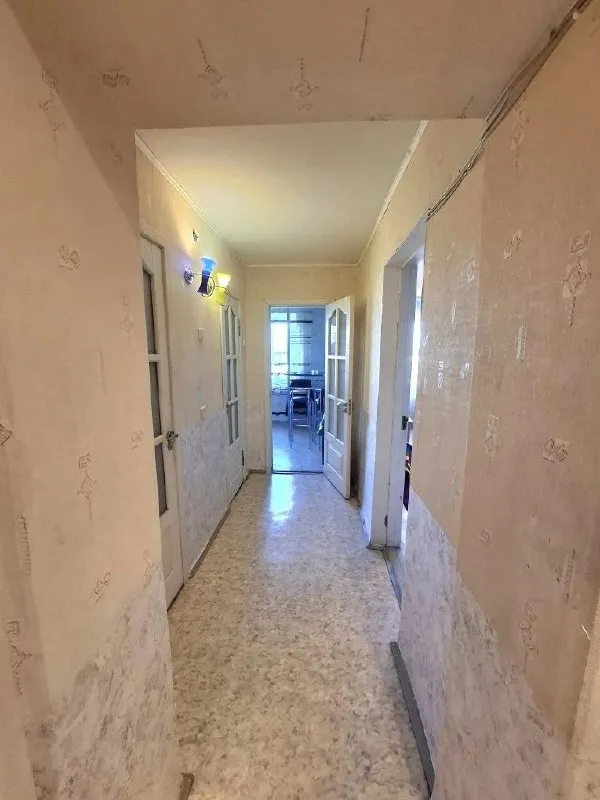 Продам 2-комн квартиру по ул градусова
Г. Луганск
8/9 Эт. , 54,5 кв. М общ. Пл
8,2 Кв. М кухня
Дом кирпичный, кооперативный
Квартира теплая, светлая, мпо, поменяны радиаторы, жилое состояние
Хорошее расположение
Документы в процессе
Цена 4,9 млн. Руб
+7959-216-43-31
+7959-505-37-17
Елена - фотография - 1