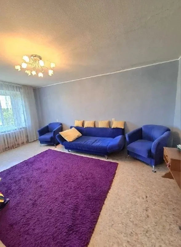 Продам 2-комн квартиру по ул градусова
Г. Луганск
8/9 Эт. , 54,5 кв. М общ. Пл
8,2 Кв. М кухня
Дом кирпичный, кооперативный
Квартира теплая, светлая, мпо, поменяны радиаторы, жилое состояние
Хорошее расположение
Документы в процессе
Цена 4,9 млн. Руб
+7959-216-43-31
+7959-505-37-17
Елена - фотография - 5