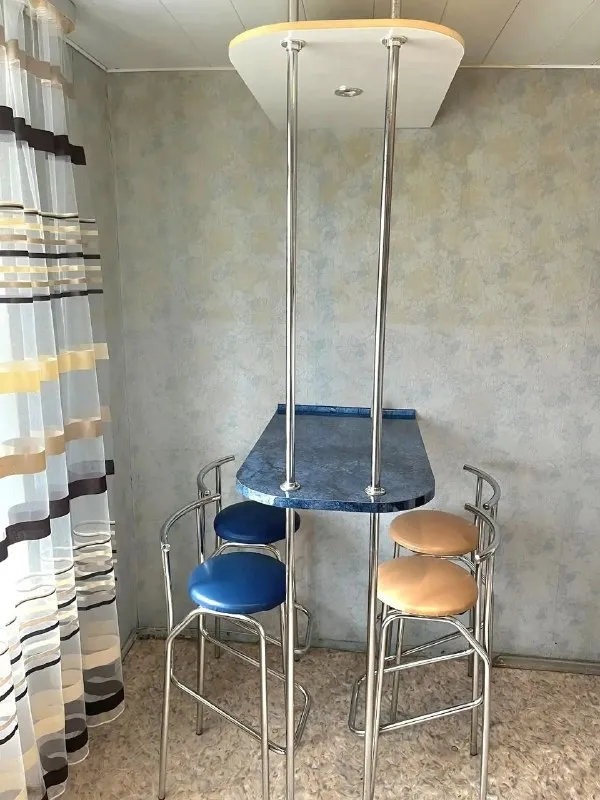 Продам 2-комн квартиру по ул градусова
Г. Луганск
8/9 Эт. , 54,5 кв. М общ. Пл
8,2 Кв. М кухня
Дом кирпичный, кооперативный
Квартира теплая, светлая, мпо, поменяны радиаторы, жилое состояние
Хорошее расположение
Документы в процессе
Цена 4,9 млн. Руб
+7959-216-43-31
+7959-505-37-17
Елена - фотография - 8