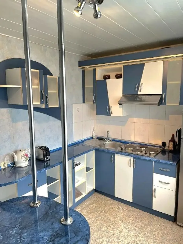 Продам 2-комн квартиру по ул градусова
Г. Луганск
8/9 Эт. , 54,5 кв. М общ. Пл
8,2 Кв. М кухня
Дом кирпичный, кооперативный
Квартира теплая, светлая, мпо, поменяны радиаторы, жилое состояние
Хорошее расположение
Документы в процессе
Цена 4,9 млн. Руб
+7959-216-43-31
+7959-505-37-17
Елена - фотография - 9