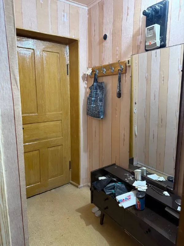 🌟Продам 1-к квартиру, кв. Гбк🏠
🔸 Этаж: 2/5 (кирпичный дом)
🔸 Площадь: 30 м² / кухня 6 м²
🔸 Состояние: жилое, окна м/п.
🔸 Коммуникации: центральное отопление, все счетчики установлены.
🔸 Дополнительно: есть балкон, с/у совмещен.
🚀 Инфраструктура в шаговой доступности.
💰 Цена: 3 600 000 руб.
📞 Контакт: +7-959-128-50-18 анастасия. - фотография - 6