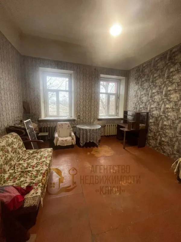 ⚡️ Продажа: 2-к квартира в р-не 7-й больницы
📍 Луганск, уч. Цупова, 20
🔹 Цена: 2 900 000 ₽
🔹 Этаж: 2/2
🔹 Площадь: 55 кв. М
🔹 Отопление: центральное
🔹 Потолки: 4 метра!
🔹Газовая колонка
✅ Особенности:
• Комнаты раздельные.
• Все коммуникации новые (трубы, канализация).
• Мп окна, квартира теплая.
• Состояние — под ремонт.
• Отличный двор и транспортная доступность.
📞 Контакт: +7 959 149 84 15 екатерина - фотография - 5