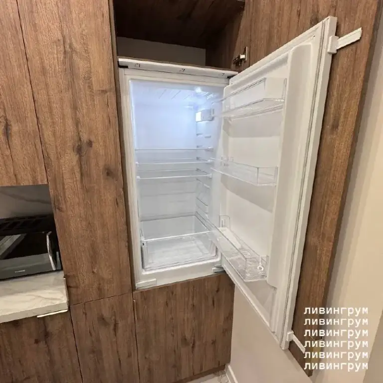 1-Комн квартира, 25.0 м²
• 16 Этаж из 25
• Люберцы, рождественская 8

54 000 ₽/Мес, без комиссии

Холодильник • стиральная машина • интернет • мебель • телевизор • лифт

Аренда. Собственник. Сдается уютная, светлая и функциональная квартира с новым евроремонтом.

Ремонт действительно просто вкуснятина, для своей цены на мой взгляд просто идеально.

Необходимая техника есть, крутой диван который легко раскладывается в полноценную 160/200 кровать, телевизор.

Мест для хранения много даже для скромной площади, зональность соблюдается, крутой балкон, на котором не холодно, есть розетки, свет и ковролин.

В доме и жк есть все необходимые магазины, чистый свежий подъезд, маршрутка до мцд люберцы или метро некрасовка останавливается прямо у подъезда.

Готова к въезду с 1 октября

Контакт для связи: @dan_udal

🛡 Проверено администратором ливингрум
Выложить квартиру бесплатно - фотография - 4
