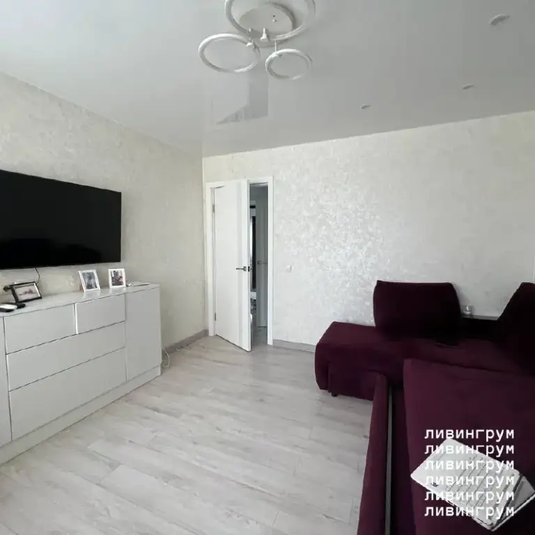 1-Комн квартира, 35.0 м²
М бабушкинская

• 10 Мин пешком
• 11 Этаж из 12
• Москва, проезд дежнёва

60 000 ₽/Мес, без комиссии

Холодильник • интернет • телевизор • лифт • стиральная машина • мебель • мусоропровод

Аренда. Собственник. Сдам ухоженную, уютную квартиру. Сдаю первый раз! Cдaю нaпрямую, без поcpeдников и без кoмиccии. Нa срок с начало октября по начала мая.
Квартира готова к заезду под ключ. Полностью меблирована и укомплектована для жизни: заезжайте с одним чемоданом, докупать ничего не нужно. Есть вообще всё, вплоть до посуды и вешалок. Вся бытовая техника встроенная и аккуратно вписана в интерьер.
Дом в парковой зоне 1 мин от огромного парка яуза. Вся инфраструктура( магазины, аптеки, тц) рядом. От вднх 15 мин на трамвае.

До проспекта мира 15

Контакт для связи: @innabagniy

🛡 Проверено администратором небабушкина москва
Выложить квартиру бесплатно - фотография - 3