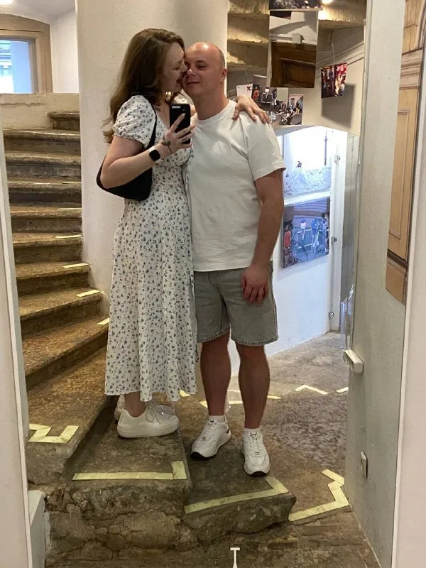 Всем привет! 👋

Мы - молодая, порядочная и чистоплотная пара. Ищем уютную 2х или 3х-комнатную квартиру (или евротрешку) в аренду на длительный срок. Бюджет до 80000р вместе с к/у.
До метро максимум 15 мин пешком. Предпочтительнее юг и ближайшие к центру станции метро. Но не последние станции.

Официально трудоустроены, работаем стабильно, шумных вечеринок не устраиваем. Гарантируем своевременную оплату, чистоту и бережное отношение к чужому имуществу.

Детей нет. Есть взрослая, воспитанная кошка, приучена к лотку и когтеточке.

Пишите в личные сообщения.

Будем рады рассмотреть любые предложения!

Контакты: 89960466319

Уютное гнездышко – поиск жилья, жильцов и соседей без посредников - фотография - 1