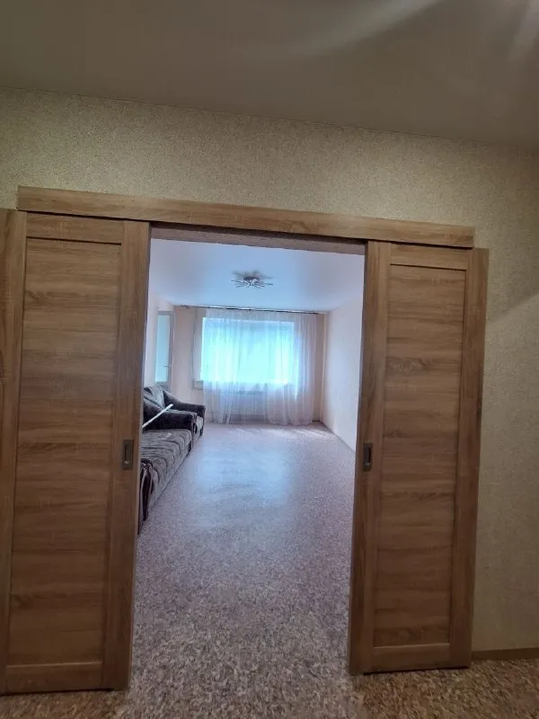 Продаётся 3-ёх комнатная квартира, луганск артёмовский р-н, кв. Мирный, д. 8.
4/9 Панельного дома
69 Кв. М.
Сделан качественный ремонт.
М/п окна, включая балкон и лоджию.
Всё необходимое для проживания есть (мебель, техника).
Тихий (тупиковый) двор. Хорошее местоположение, вся инфраструктура в пешей доступности.
Долгов и прописанных нет, документы к сделке готовы.
Тел.
+79591218831
+79591218830 - фотография - 10
