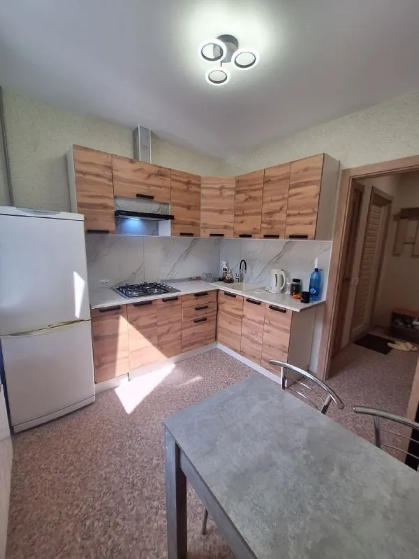 Продаётся 3-ёх комнатная квартира, луганск артёмовский р-н, кв. Мирный, д. 8.
4/9 Панельного дома
69 Кв. М.
Сделан качественный ремонт.
М/п окна, включая балкон и лоджию.
Всё необходимое для проживания есть (мебель, техника).
Тихий (тупиковый) двор. Хорошее местоположение, вся инфраструктура в пешей доступности.
Долгов и прописанных нет, документы к сделке готовы.
Тел.
+79591218831
+79591218830 - фотография - 9