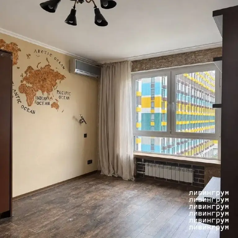 2-Комн квартира, 70.0 м²
М аннино
• 7 Мин пешком
• 6 Этаж из 25
• Город москва, ул. Варшавское шоссе 141к10
29 000 000 ₽, Без комиссии
Кондиционер • интернет • мебель • лифт
Продажа. Агент. 2-к квартира 70 м², дизайнерский лофт, 2 санузла, 10 мин до метро янгеля
Свободная продажа!
2 Взрослых собственника, в собственности более 5 лет. Квартира юридически чистая, прямые собственники, без обременений. Возможна ипотека и рассрочка.
Продам просторную современную двухкомнатную квартиру-распашонку (изолированные комнаты) в новом доме.
Адрес: москва, варшавское шоссе, 141к10
Год постройки: 2016
Этаж: 6/25 (панельный дом)
Общая площадь: 70 м²
Жилая: 37 м²
Кухня: 10,5 м²
Высота потолков: 2,65 м
До метро «улица академика янгеля» — 10 минут пешком.
Ремонт и состояние
Квартира с качественны
Контакт для связи: @nikulkseniia
Выложить квартиру бесплатно - фотография - 4