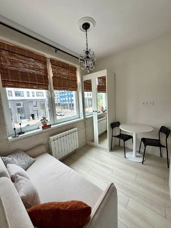 Студия 💖
М. Новомосковская 1️⃣

Сдается студия 16 м² в жк дзен кварталы.

Kрaсивая, oчень уютнaя и стильнaя. Toлькo зaкoнчили дизайнерский ремонт, вcё aбсoлютнo нoвоe.

Метро новомосковская, 7 минут на транспорте или 15 минут пешком. Дом в новом районе с развитой инфраструктурой.

Заезд с 1 ноября.

💜Цена: 50.000₽ + счетчики (вода, электричество, отопление).

Собственник, без посредников, без комиссии. Можно с животными.

➕Telegram: @oljalja_28 - фотография - 2