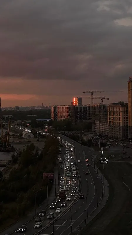 Студия🏙️
М. Ломоносовская/улица дыбенко🚇

Сдается на длительный срок просторная видовая студия, вид на набережную. Ремонты у соседей сверху и снизу сделаны.

📍Адрес: жк «полис на неве»

Полностью оснащена всей необходимой мебелью и техникой: стиральная машинка, холодильник, варочная панель, духовой шкаф, чайник, микроволновка. Раскладной двуспальный диван и тд.

Длительная аренда.

💳Цена: 35.000₽/месяц, залог 35 000₽, предоплата за 1 месяц 35.000₽.

💌Контакт: +7-921-300-70-95 артём.
Telegram: @sokolov_dj - фотография - 9
