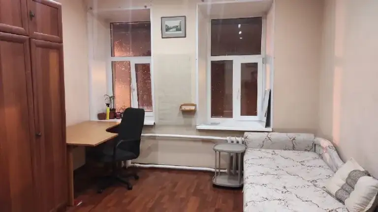 Сдается уютная комната на васильевском острове 16 метров в 4-х комнатной малонаселенной коммунальной квартире без комиссии от собственника. В комнате есть все для комфортного проживания.
Ку оплачиваются дополнительно.
Только для одного человека!
Соседи тихие, русские.
Рядом севкабель и метро горный институт.
Звоните или пишите, чтобы записаться на просмотр
Контакты: телефон +79118154461 денис
Тг @denisarenda812
Уютное гнездышко – поиск жилья, жильцов и соседей без посредников - фотография - 2