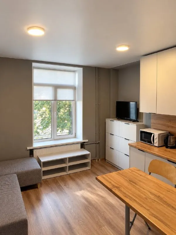 🏡 Сдаются уютные апартаменты в новом отреставрированном комплексе!
📍 Санкт-петербург, канонерский остров, д. 17.
Современная студия после полной реконструкции: новые коммуникации, тихо, из окон приятный вид на канал. Есть всё необходимое: диван, тв, холодильник, микроволновка, индукционная плита, стиральная машина, душ, стол, стулья, постельное бельё и полотенца. Много мест для хранения.
🚌 До м. «балтийская» — около 15 минут, автобусы каждые ~8 минут. Рядом «магнит», ozon и wildberries.
💰 25000 ₽/Мес. + коммунальные (~6 000 ₽ летом).
Залог — 25 000 ₽. Договор от 6 месяцев. Для одного человека. Можно с животными 🐾
📩 Telegram: @russianmatreshkaa

Уютное гнездышко – поиск жилья, жильцов и соседей без посредников - фотография - 4