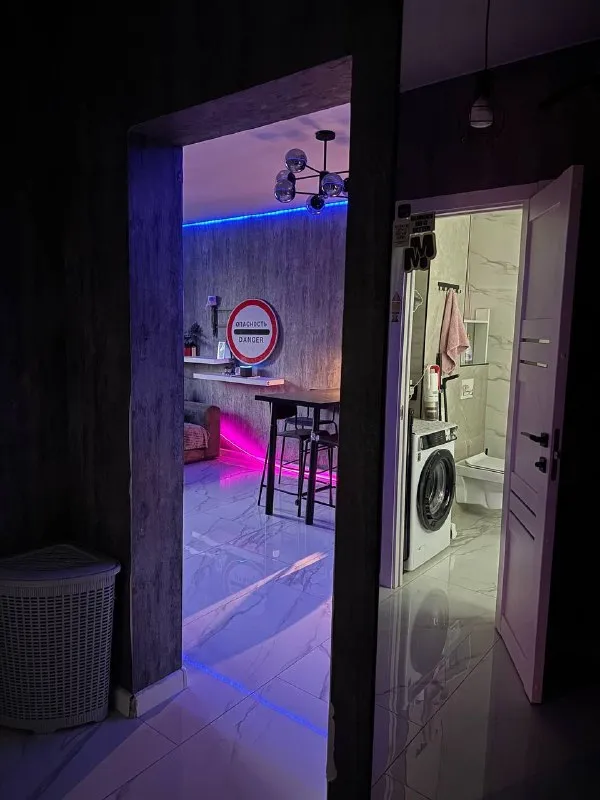 Студия🏙️
М. Звездная🚇
Сдам квартиру в отличном состоянии 35 м² на срок от полугода в приятном жилом районе с развитой инфраструктурой, где есть всё для комфортной жизни (ранее не сдавалась).
Квартира оснащена всем необходимым: пылесос, робот-пылесос, посуда, чайник, микроволновка, стиральная машинка, сушилка, утюг, фен, холодильник, пастельное белье, полотенца, удобный двуспальный диван так же есть большая гардеробная и теплый пол на всей территории.
🐾Можно с животными.
💳Стоимость аренды: 35.000₽ + ку. Залог: 35.000₽.
Показ по договоренности✔️
💌Telegram: @adelindelete - фотография - 5